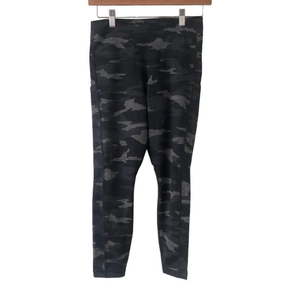 Grey / black Athleta ultimate stash leggings size MT - Picture 3 of 4